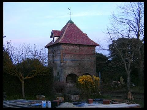 Toit tuiles plates – Carcassonne – Les charpentiers du Lauragais