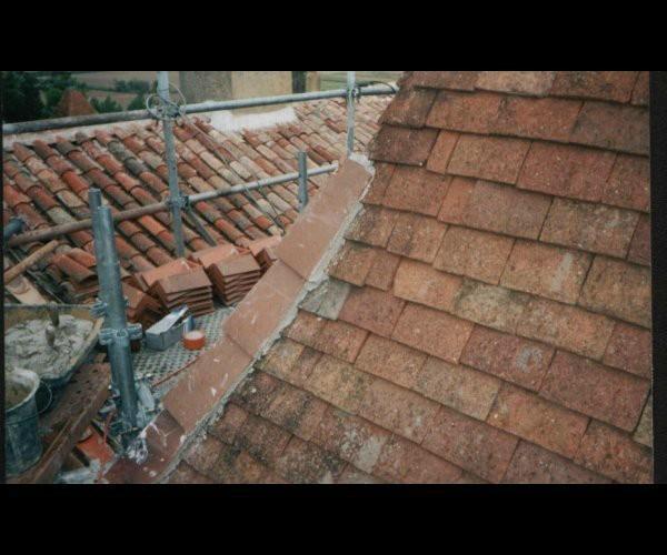 Rénovation toit en tuiles ardoises – Toulouse – Les charpentiers du Lauragais