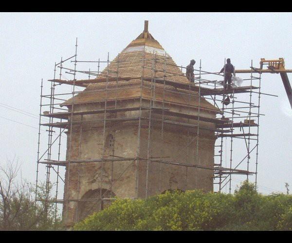 Rénovation toiture ancienne en tuiles ardoises – Foix- Les charpentiers du Lauragais