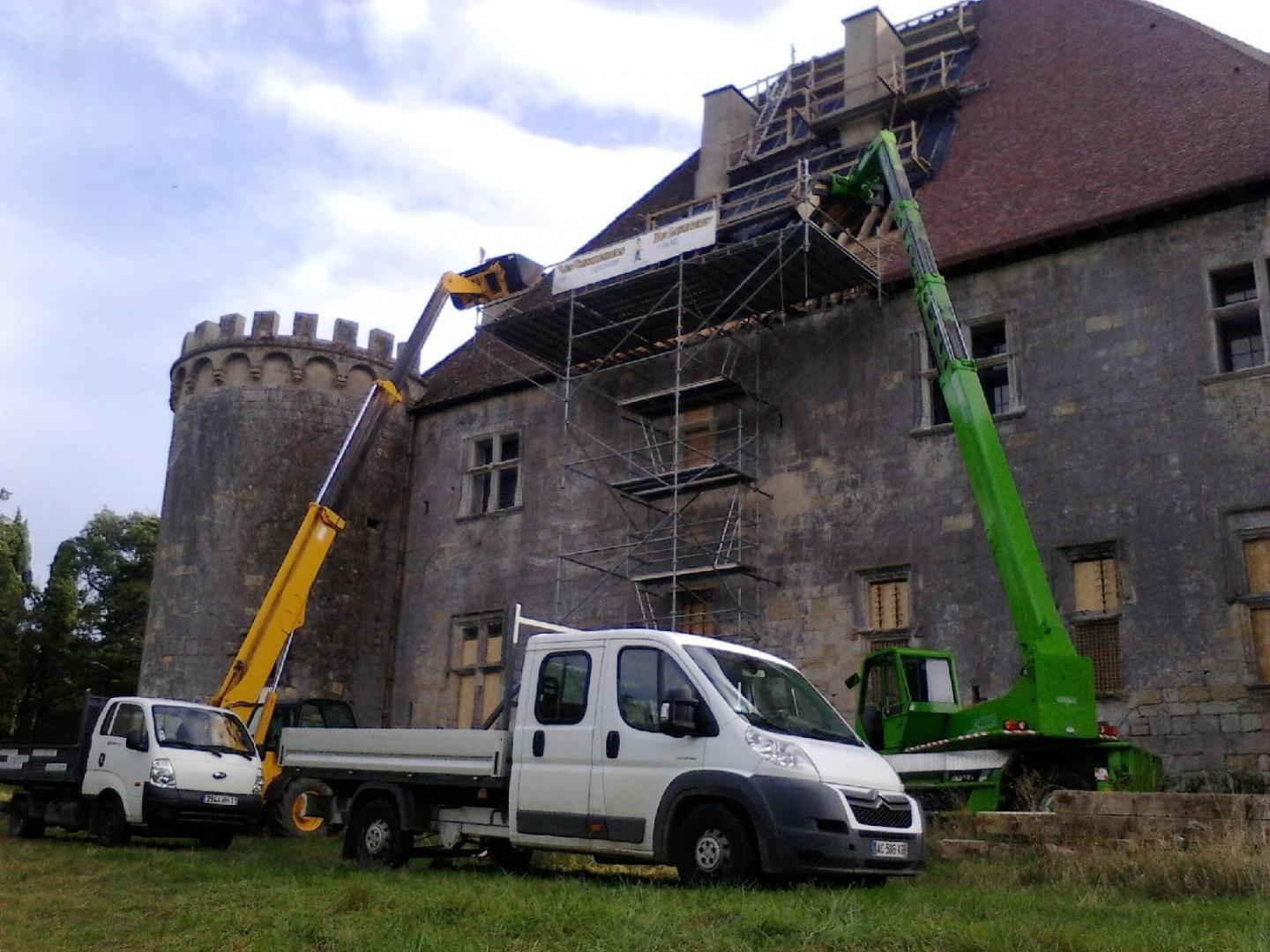 Travaux toiture ancienne en tuiles plates – Castelnaudary- Les charpentiers du Lauragais